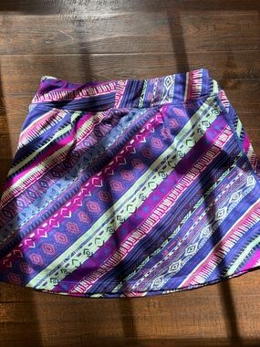 Title Nine Purple and Teal Printed Active skort